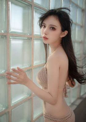 饥渴的熟妇张开腿呻吟_BD英语HD高清在线观看